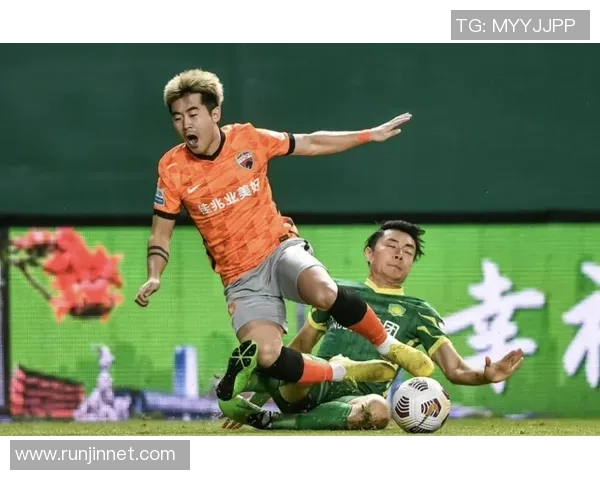 武汉篮球队强势领跑冠军赛积分榜总分达64分展现夺冠实力